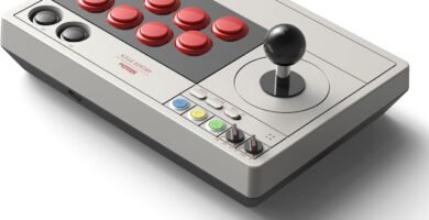 Mando arcade retro con joystick y botones rojos, controlador USB estilo clásico para videojuegos y emuladores